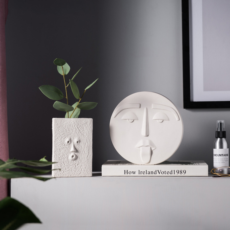 Simple Crafts Decoration Living Room Artistic Home Decoration Wholesale Creative Ceramic Face Vase Porcelain craft