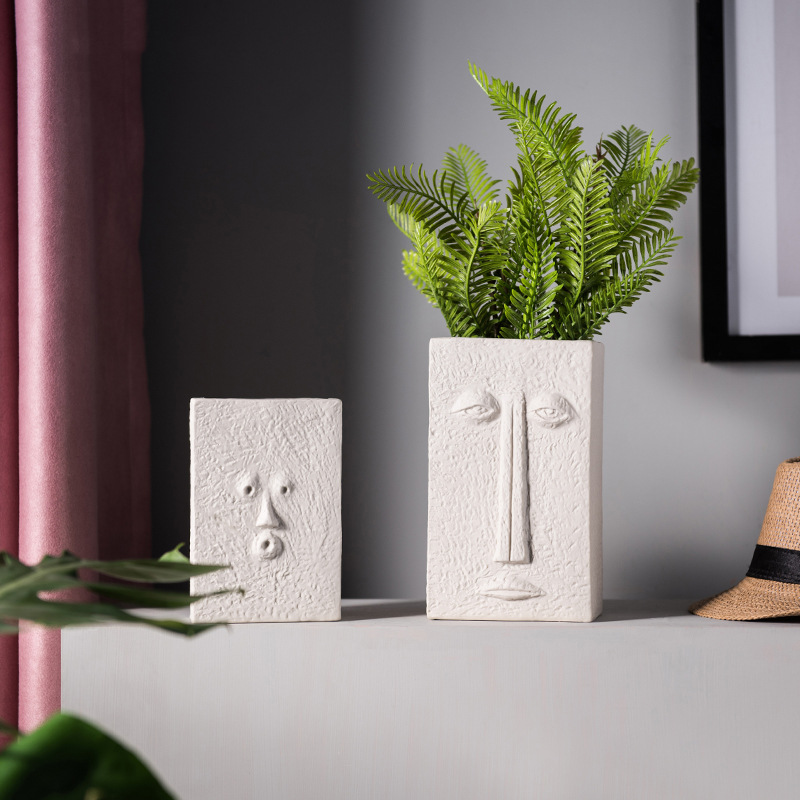 Simple Crafts Decoration Living Room Artistic Home Decoration Wholesale Creative Ceramic Face Vase Porcelain craft