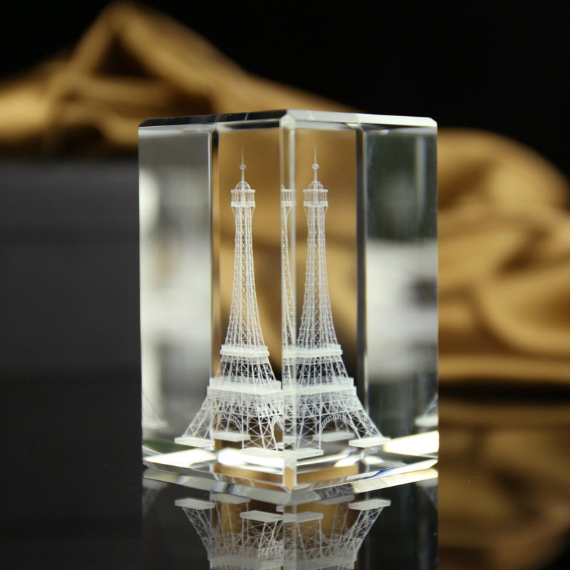 Manufacturers direct selling 3D crystal crafts inside the Eiffel Tower decoration creative customized logo patterns