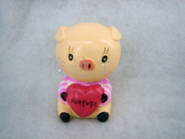 Creative home fashion home decoration cartoon LOVE piglet P002 resin crafts lovely home decoration