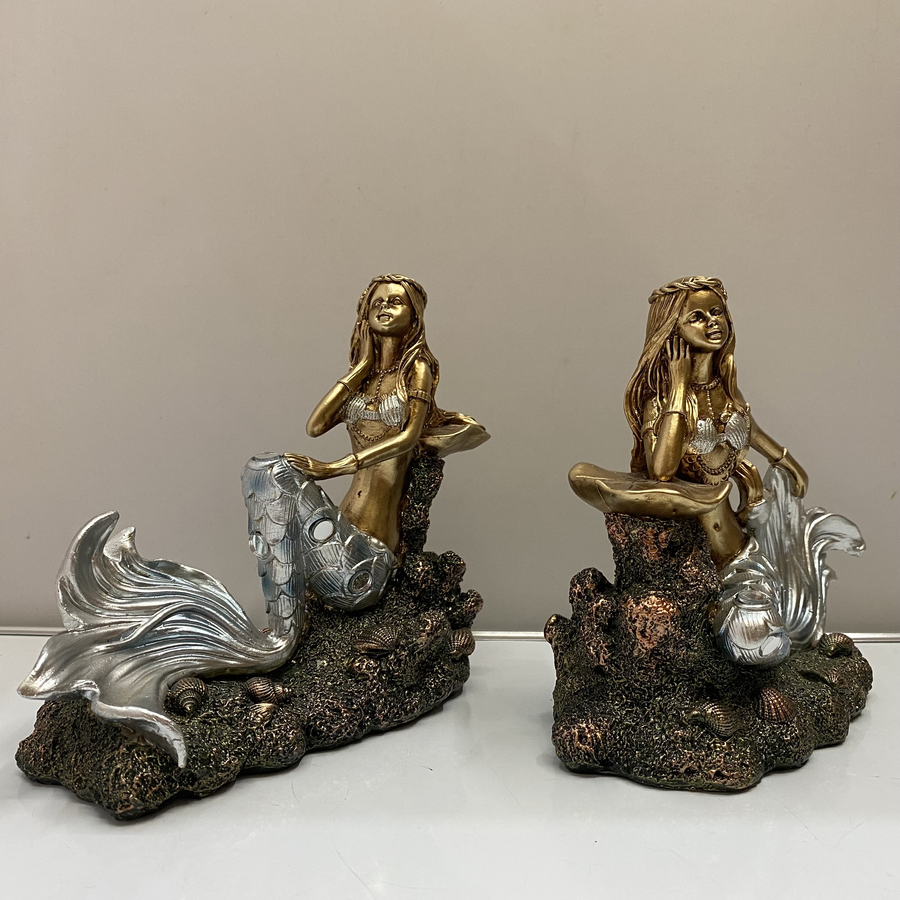 Resin Crafts Modern Simple Cover Two Mermaid Decoration TV Cabinet Wine Cabinet Living Room Craft Gift Decoration