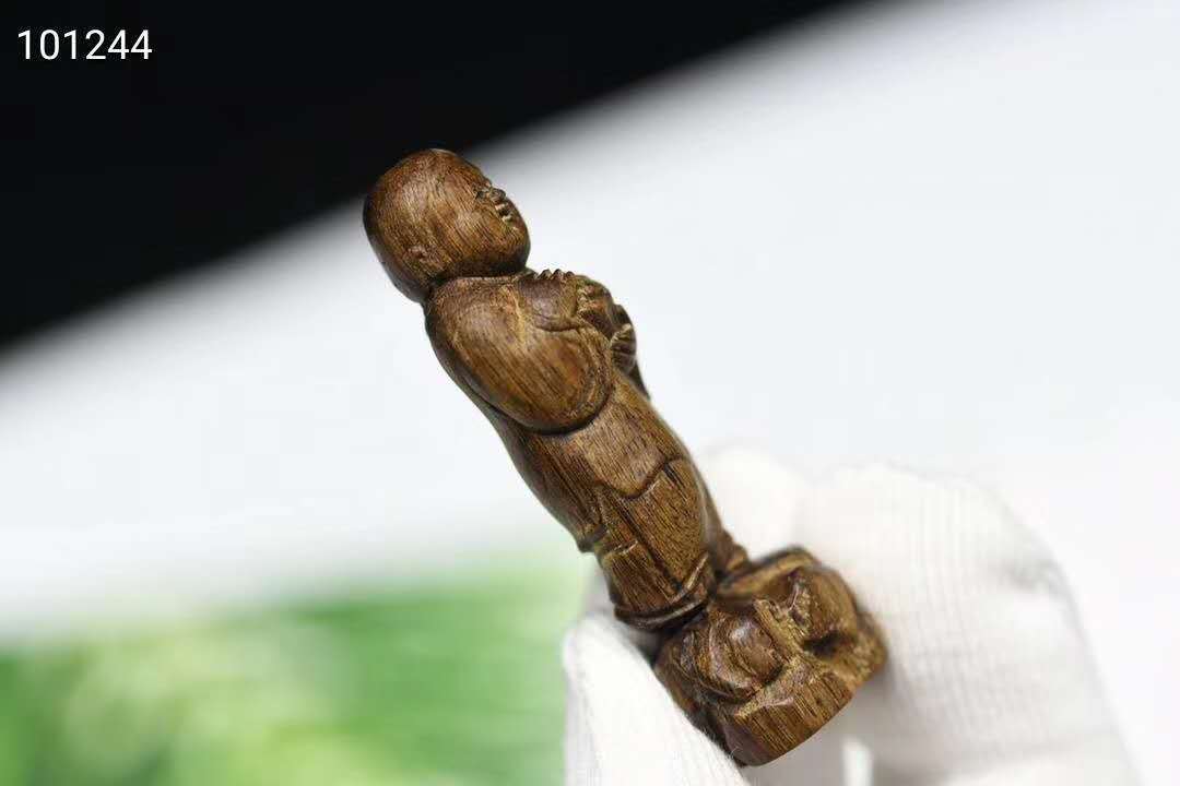 Liansheng Noble Bodhisattva Chess Submerged Old Materials Customized Wooden Craftwork Auspicious Wood crafts