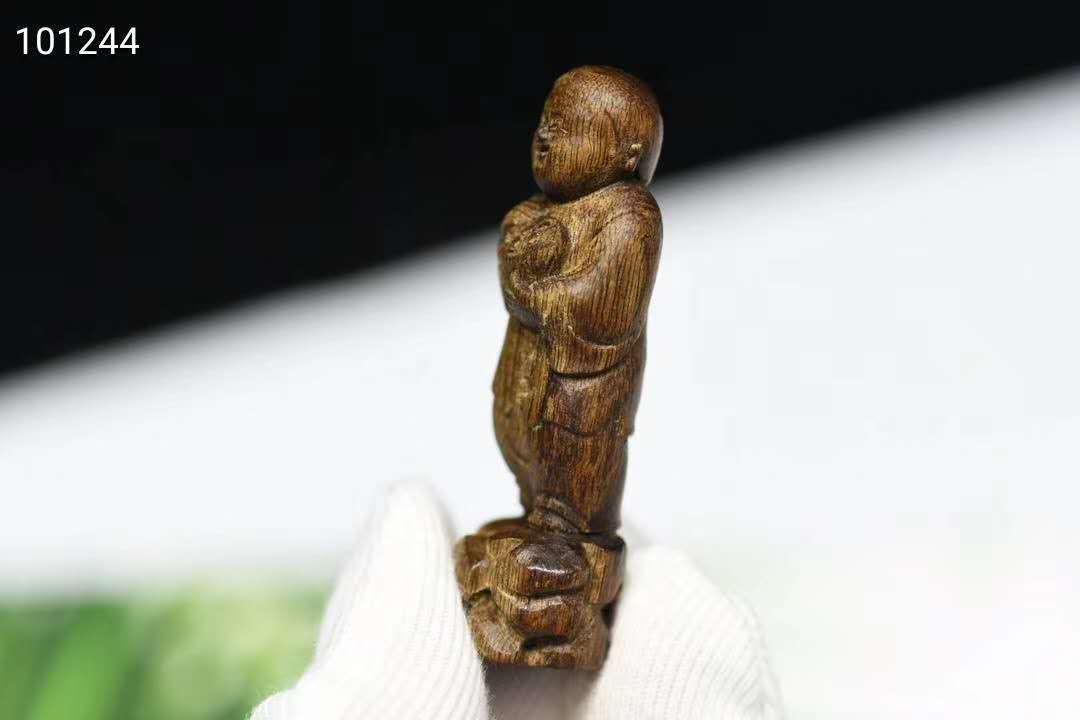 Liansheng Noble Bodhisattva Chess Submerged Old Materials Customized Wooden Craftwork Auspicious Wood crafts