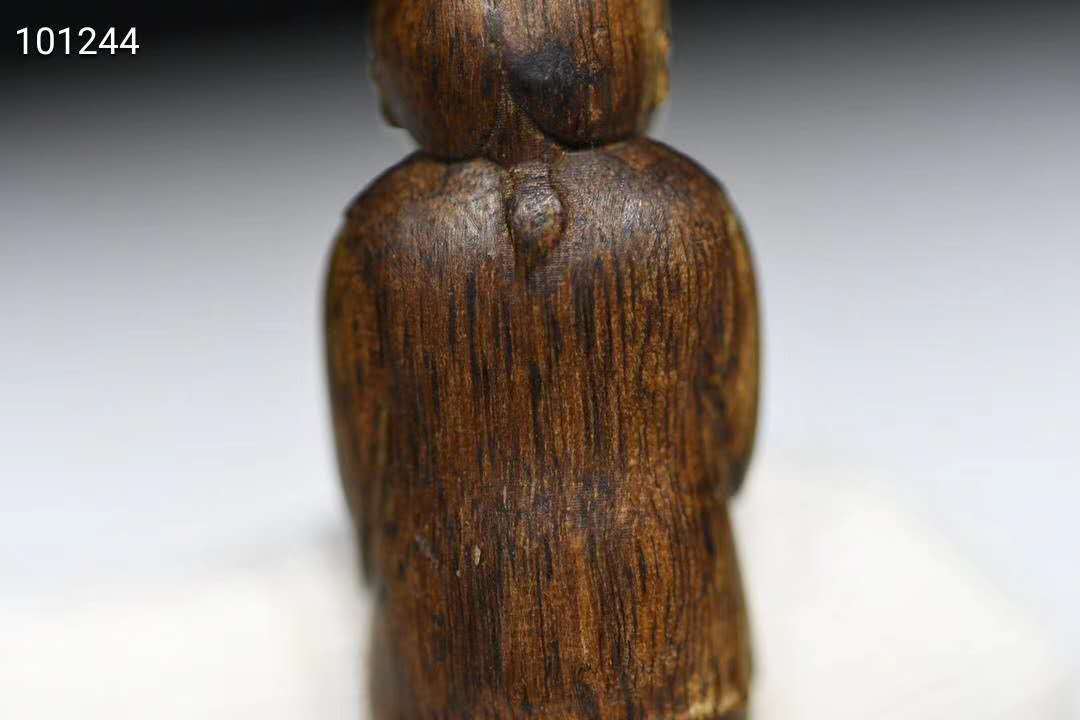 Liansheng Noble Bodhisattva Chess Submerged Old Materials Customized Wooden Craftwork Auspicious Wood crafts