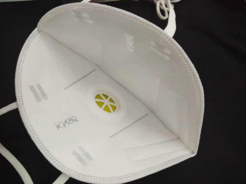 KN95 respirator with respirator no cloth dust proof breathable CE certificate anti - smog respirator
