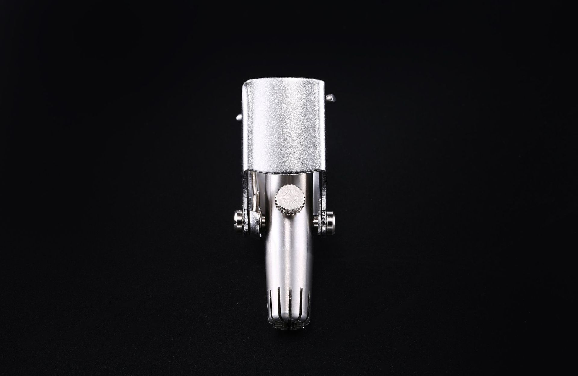 New Stainless Steel Nose Hair Trimmer Men's Manual Nose Hair Trimmer Nose Hair Scissors Shaving Nasal Knife