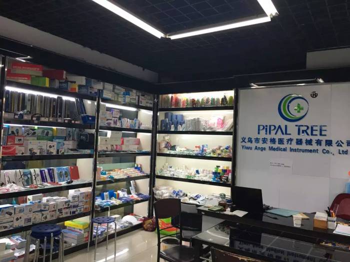 A breathable sterilization sterilization haemostatic bandage OK stretch wear plain wound paste medical hemostatic A breathable sterilization sterilization haemostatic bandage OK stretch wear plain wound paste medical hemostatic