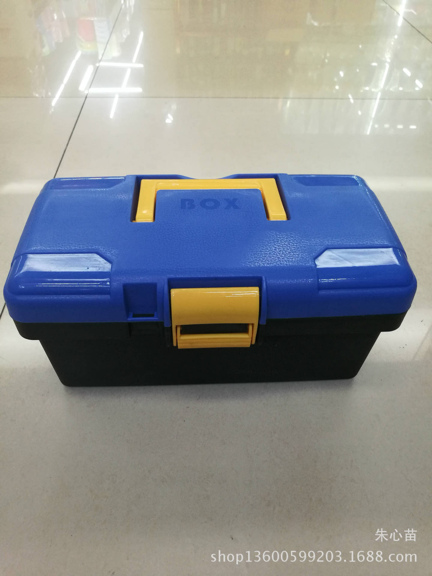 Wholesale portable size plastic medical kit first aid multi-layer medical kit portable medical kit