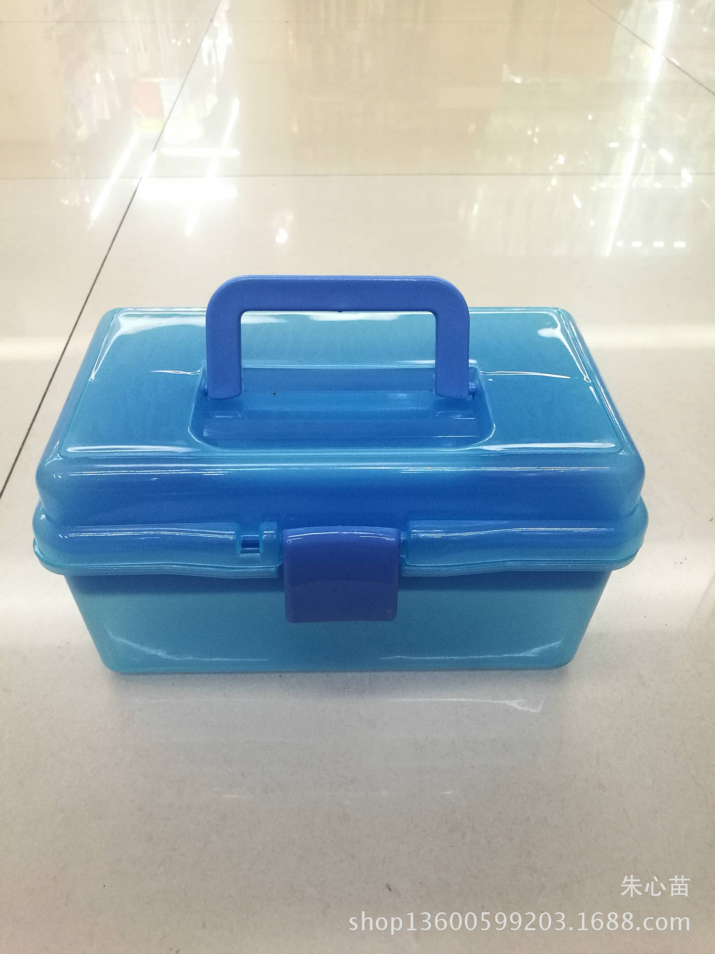 Wholesale portable size plastic medical kit first aid multi-layer medical kit portable medical kit