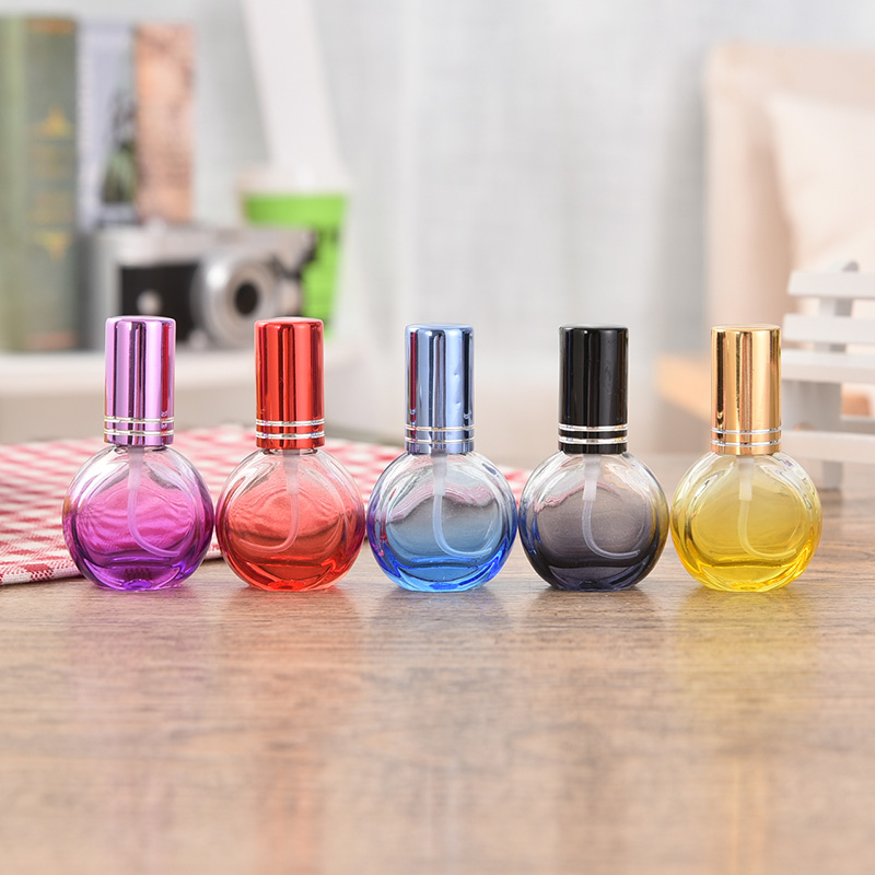 The vehicle perfume bottles glass bottles in the car hanging ornaments car ornaments
