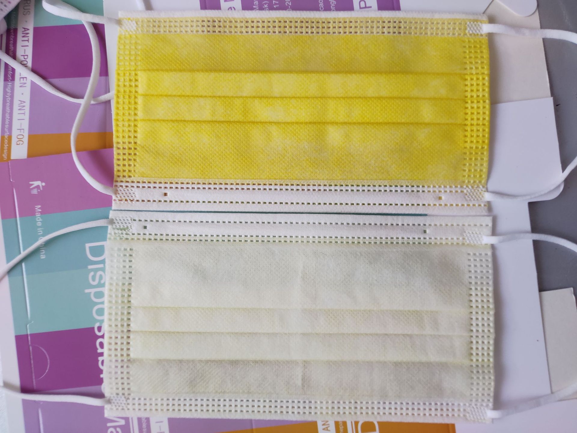 Perfume Mask Purple yellow yellow powder Sky Blue Green Bright Red colorful Orange melt Spray Cloth brand New color box Perfume Mask Purple yellow yellow powder Sky Blue Green Bright Red colorful Orange melt Spray Cloth brand New color box