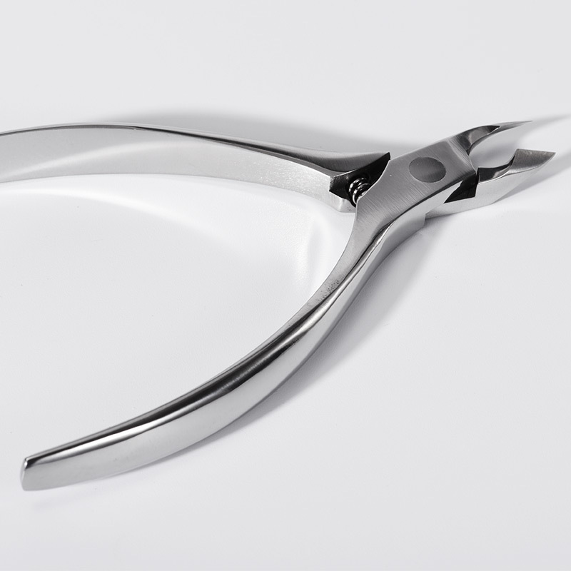Cuticle Nipper Manicure Implement Stainless Steel Dead Skin Clipper Stainless Steel Oblique Nail Scissors