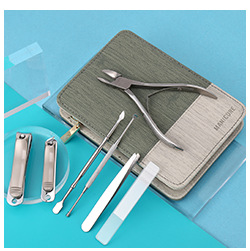 Zun Rudder Stainless Steel Nail Scissors Suit 7-Piece Set Pedicure Knife Beauty Pliers Nail Repair Manicure Gift Kit Zun Rudder Stainless Steel Nail Scissors Suit 7-Piece Set Pedicure Knife Beauty Pliers Nail Repair Manicure Gift Kit