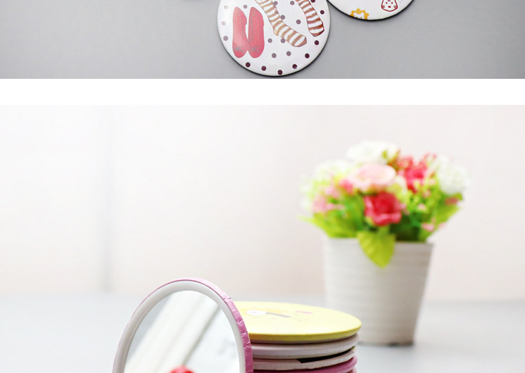 T Korean Style Cute Cartoon Small Mirror Makeup Mirror Makeup on the Go Mirror Wholesale Special Offer