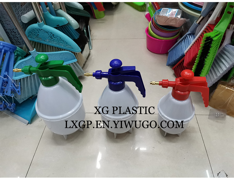 0.8/1.5/2L spray bottle sanitation epidemic prevention empty spray bottle gardening plant watering can durable sprayer
