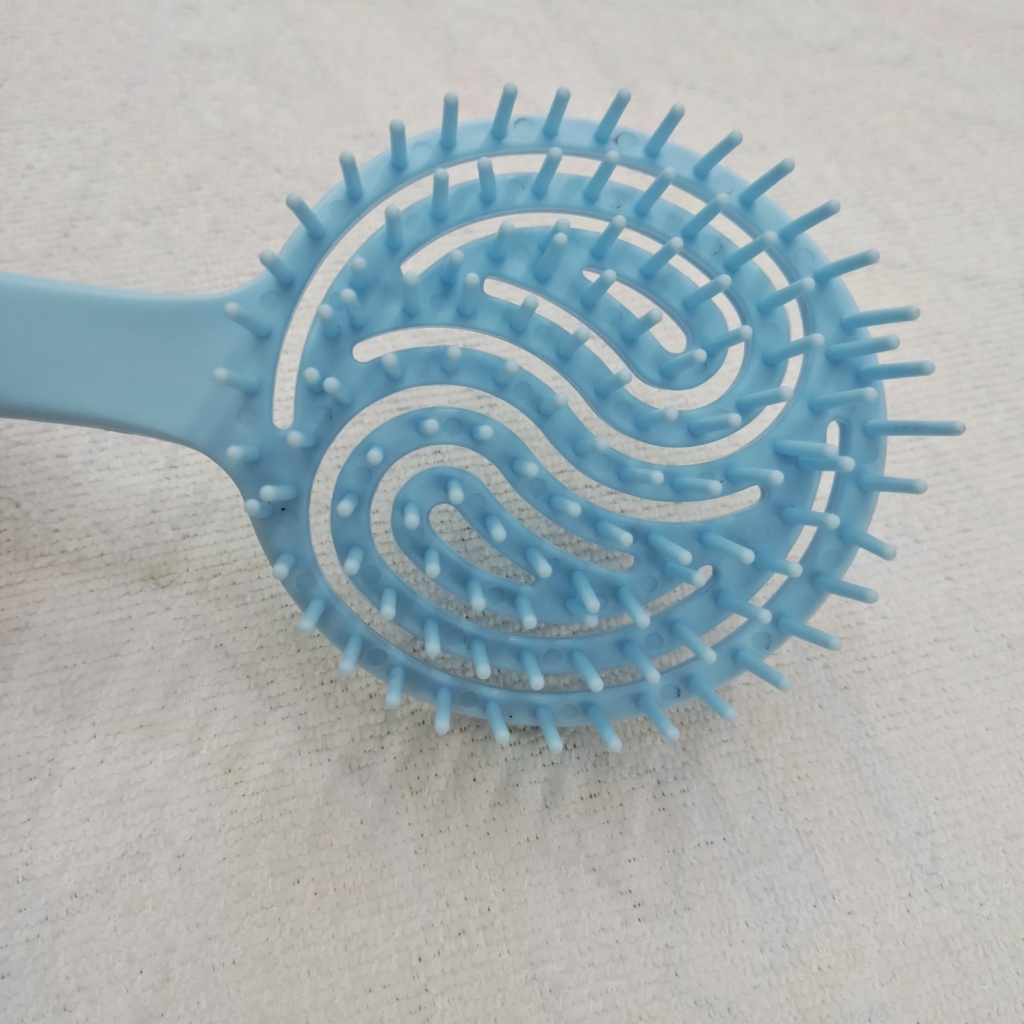 Comb Cute Japanese Girl Heart Bangs Portable Models Small Children Girl No Knot Anti-Static Not Easy to Break Comb Cute Japanese Girl Heart Bangs Portable Models Small Children Girl No Knot Anti-Static Not Easy to Break