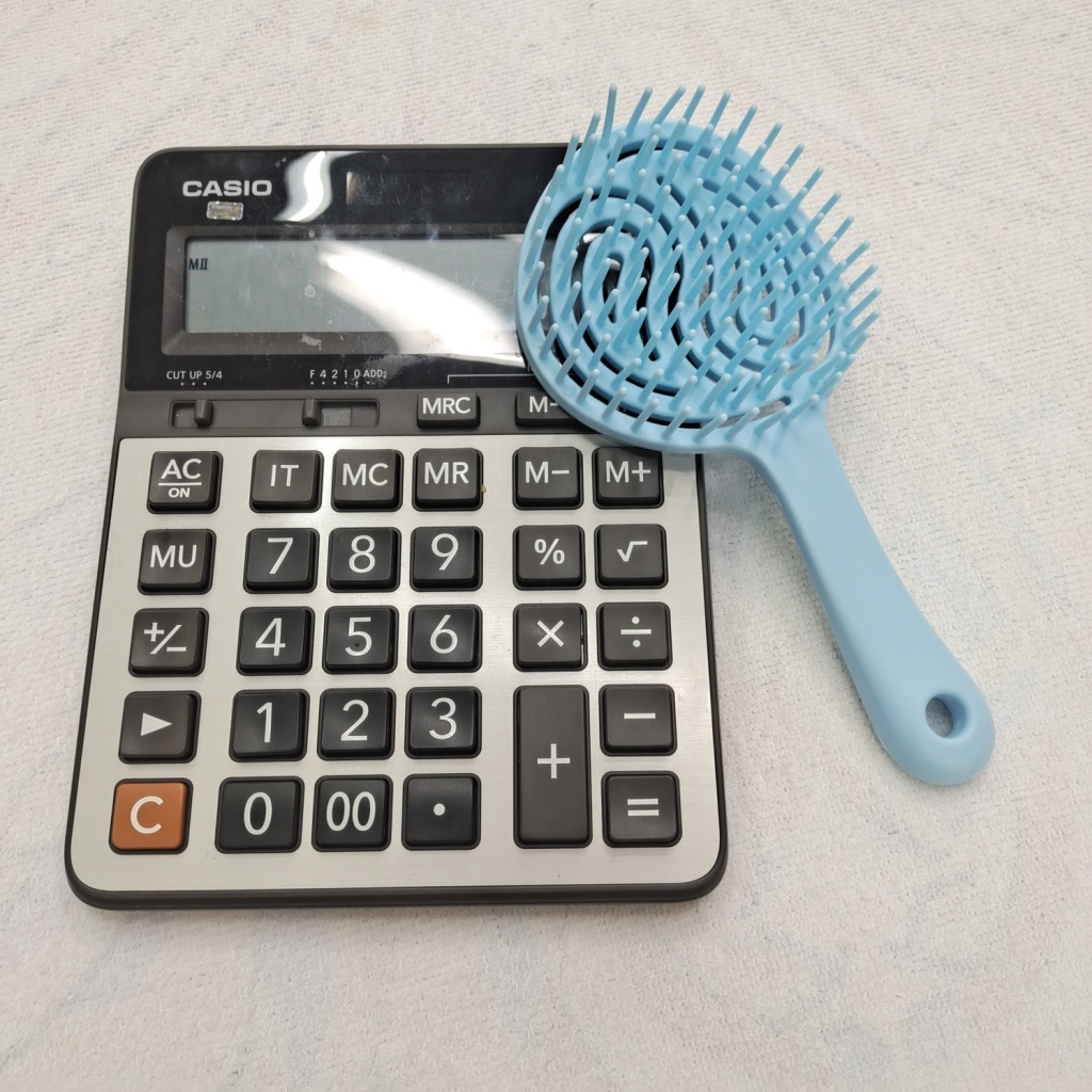 Comb Cute Japanese Girl Heart Bangs Portable Models Small Children Girl No Knot Anti-Static Not Easy to Break Comb Cute Japanese Girl Heart Bangs Portable Models Small Children Girl No Knot Anti-Static Not Easy to Break