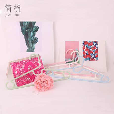 Simple comb clothes rack plastic household clothes rack clothes rack adult windproof thick balcony