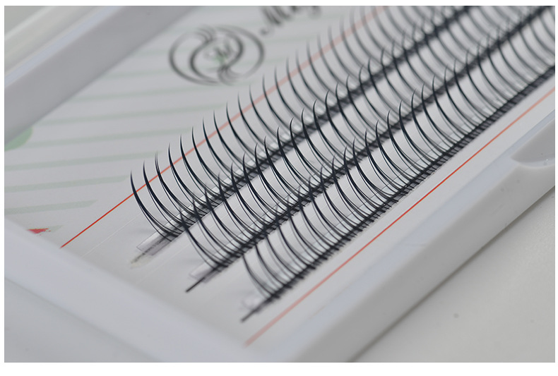 Mojiesi Eyelash A- Type Eyelashes Trending Cute Girl Hair M-Type Triangle False Eyelashes Self-Grafting Soft Spot