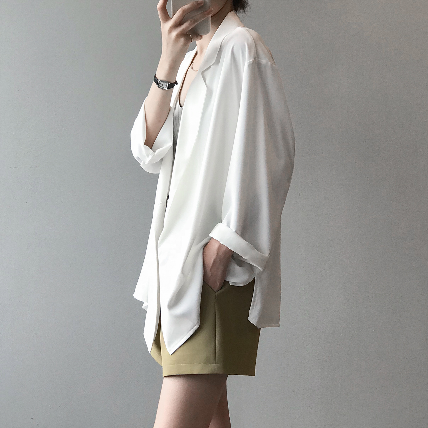 Summer 2020 new Korean web celebrity thin small suit jacket women's design sense of sunscreen loose suit 3355 Summer 2020 new Korean web celebrity thin small suit jacket women's design sense of sunscreen loose suit 3355
