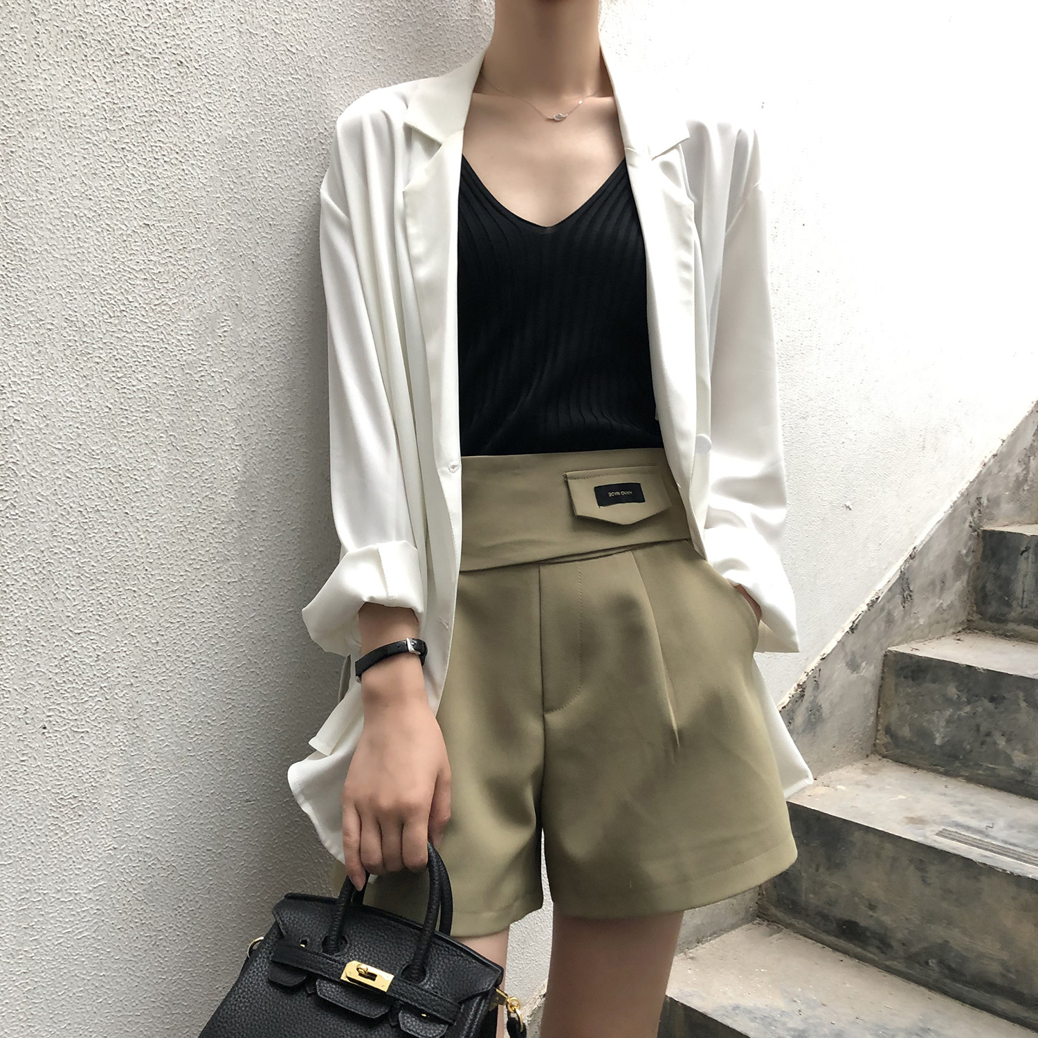 Summer 2020 new Korean web celebrity thin small suit jacket women's design sense of sunscreen loose suit 3355 Summer 2020 new Korean web celebrity thin small suit jacket women's design sense of sunscreen loose suit 3355