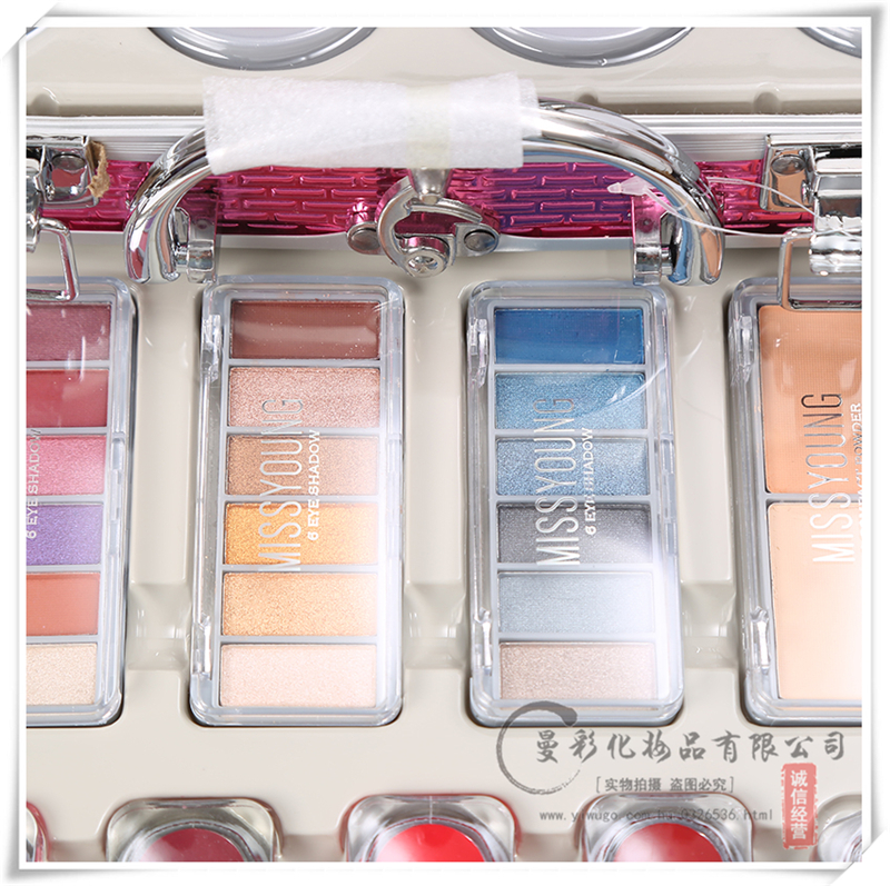 Makeup Set Metal Makeup box Blush eye shadow nail Polish Lipstick Combination box Makeup Set Metal Makeup box Blush eye shadow nail Polish Lipstick Combination box