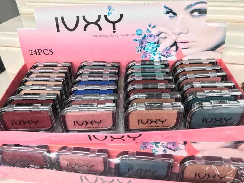 Ivxy eye shadow with high pearlescent matte and good color on 12 color display box Ivxy eye shadow with high pearlescent matte and good color on 12 color display box