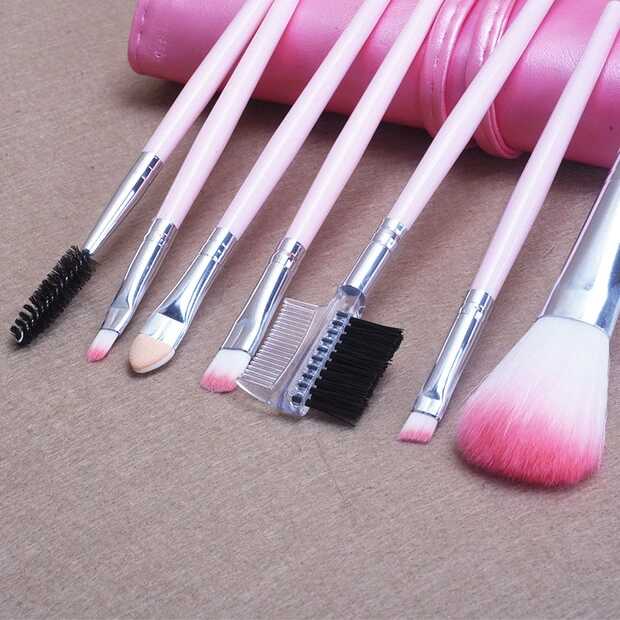 Colour makeup light 7 pieces of short pole 7 piece set of money clip makeup brush suit leather bag color.
