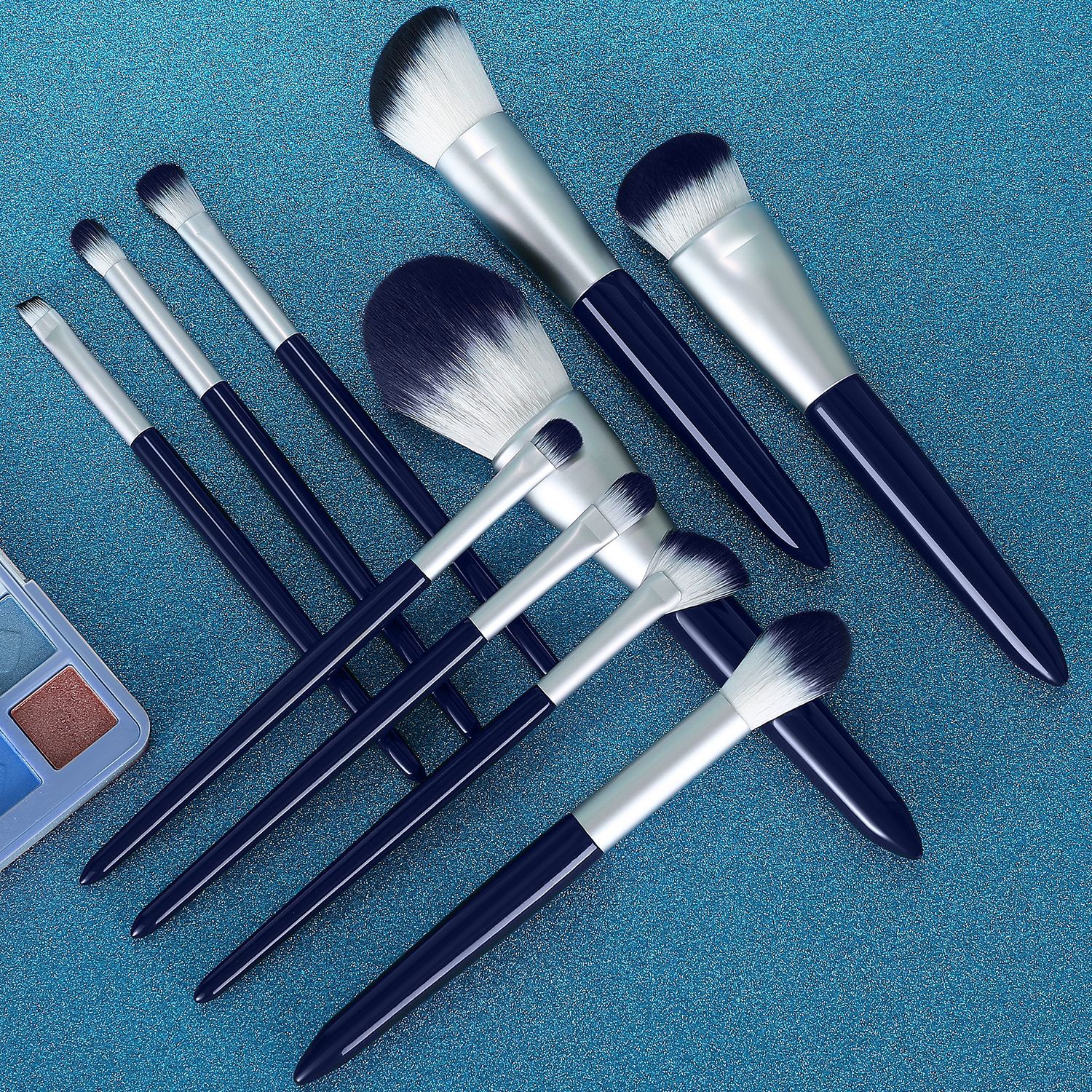 10 PCs Makeup Brush Set Full Set of Beauty Tools Powder Foundation Brush Eye Shadow Brush Wooden Handle Makeup