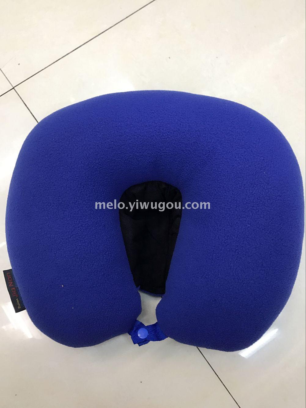 U-shaped pillow with cap (with eye patch + earplugs)