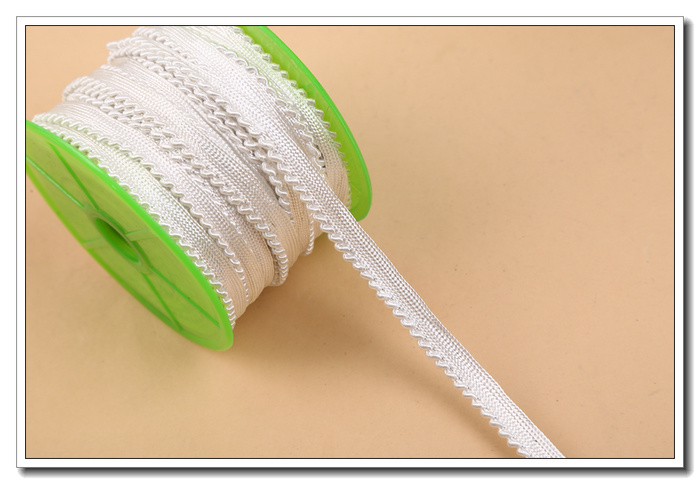 Manufacturer's direct selling wave mother belt with the garment decoration.