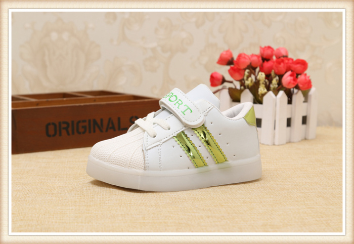 New Korean children's sports shoes led lights children's shoes baby shoes with light shoes