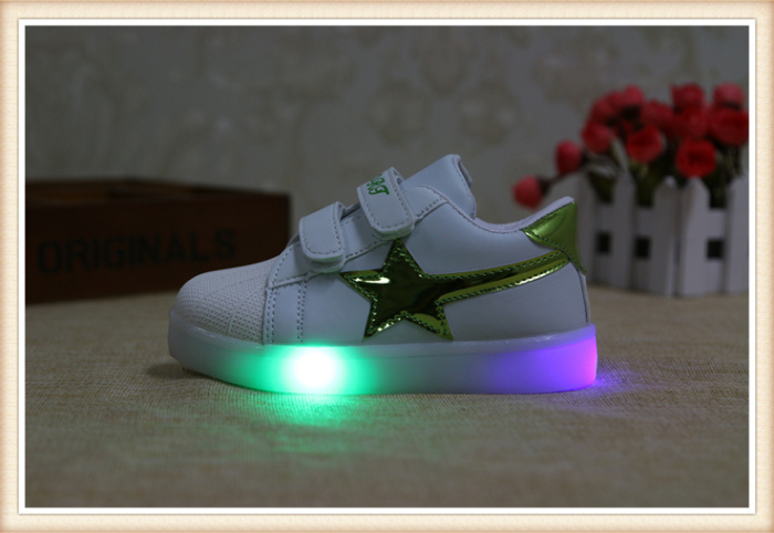 New Korean children's sports shoes led lights children's shoes baby shoes with light shoes