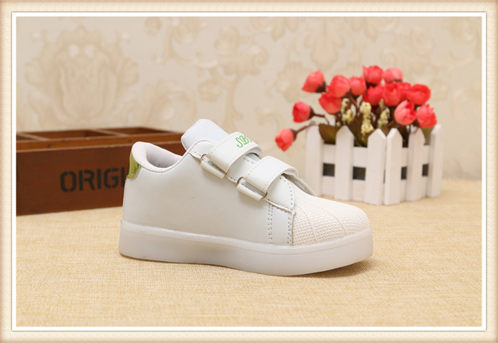 New Korean children's sports shoes led lights children's shoes baby shoes with light shoes