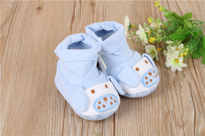 Xueliwa combed cotton baby shoes embroidered dog shoes soft solo baby shoes
