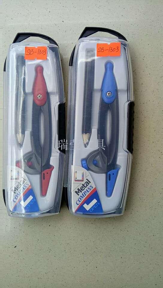 Compasses set for students plastic Compasses sold in foreign trade wholesale 1313