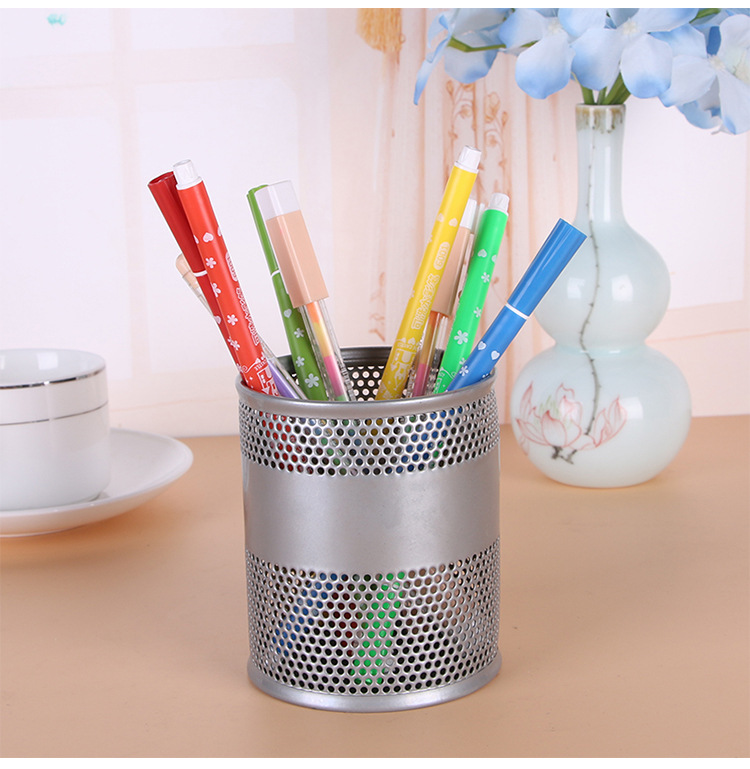Supply Iron Punching round Desktop Storage Pencil Vase Decoration Office Desktop Stationery Storage Metal Pen Holder Supply Iron Punching round Desktop Storage Pencil Vase Decoration Office Desktop Stationery Storage Metal Pen Holder