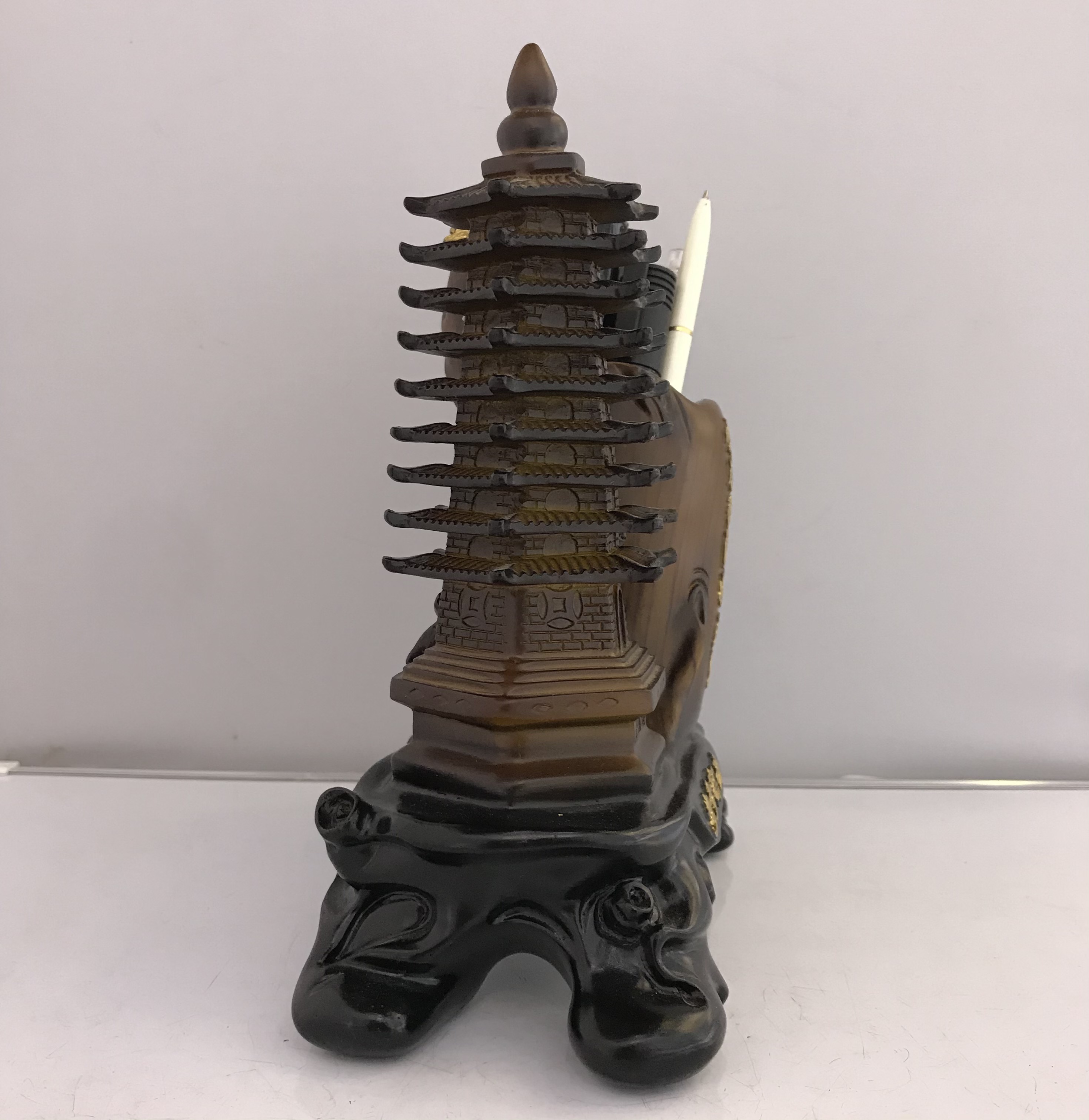 Resin Crafts Wenchang Tower Pencil Vase Decoration Office Study Table Decoration Decoration Teacher's Day Gift Resin Crafts Wenchang Tower Pencil Vase Decoration Office Study Table Decoration Decoration Teacher's Day Gift