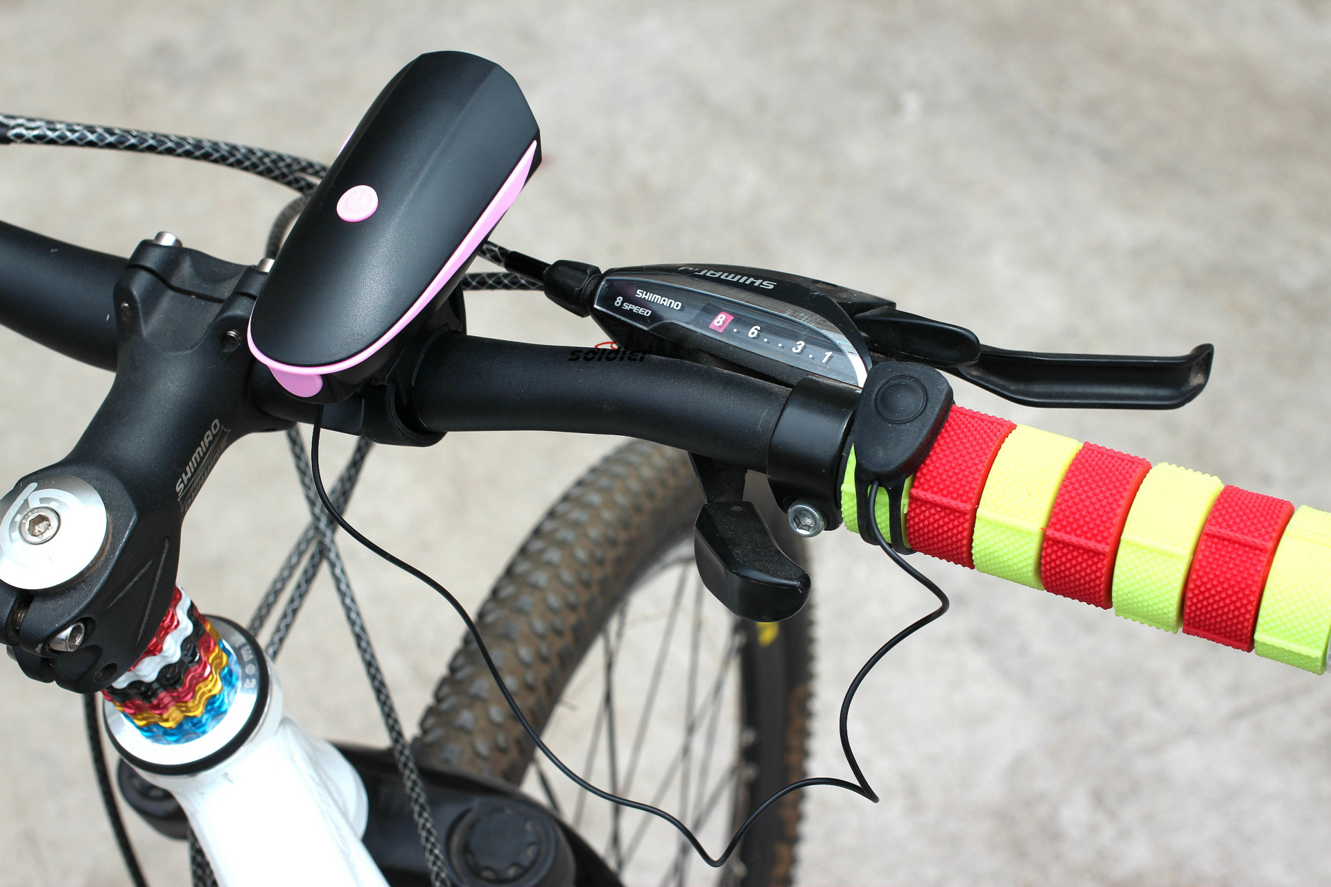 Bicycle electric horn mountain bike riding equipment electric horn multiple decibels/super large vocal cord lamp horn Bicycle electric horn mountain bike riding equipment electric horn multiple decibels/super large vocal cord lamp horn