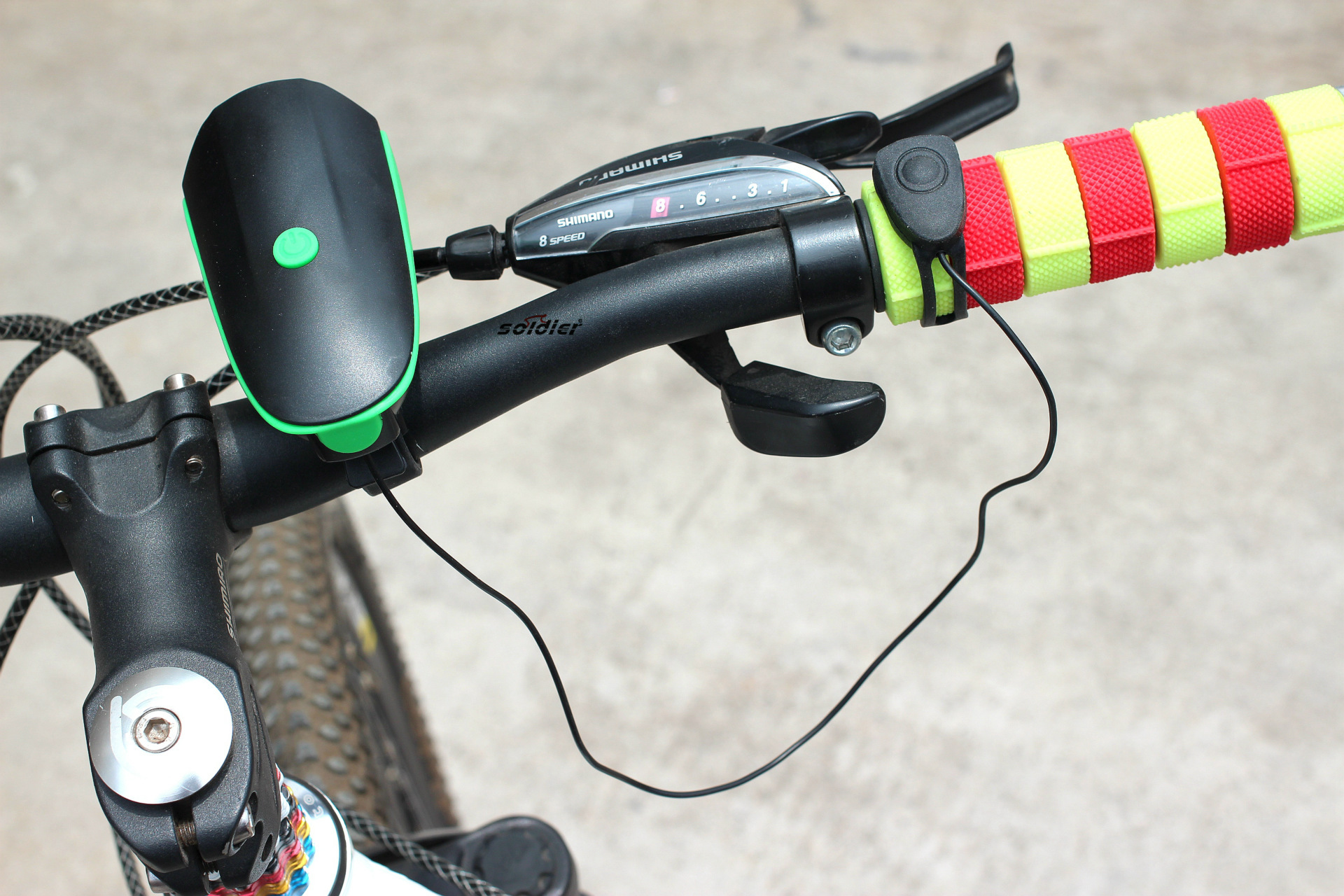 Bicycle electric horn mountain bike riding equipment electric horn multiple decibels/super large vocal cord lamp horn Bicycle electric horn mountain bike riding equipment electric horn multiple decibels/super large vocal cord lamp horn