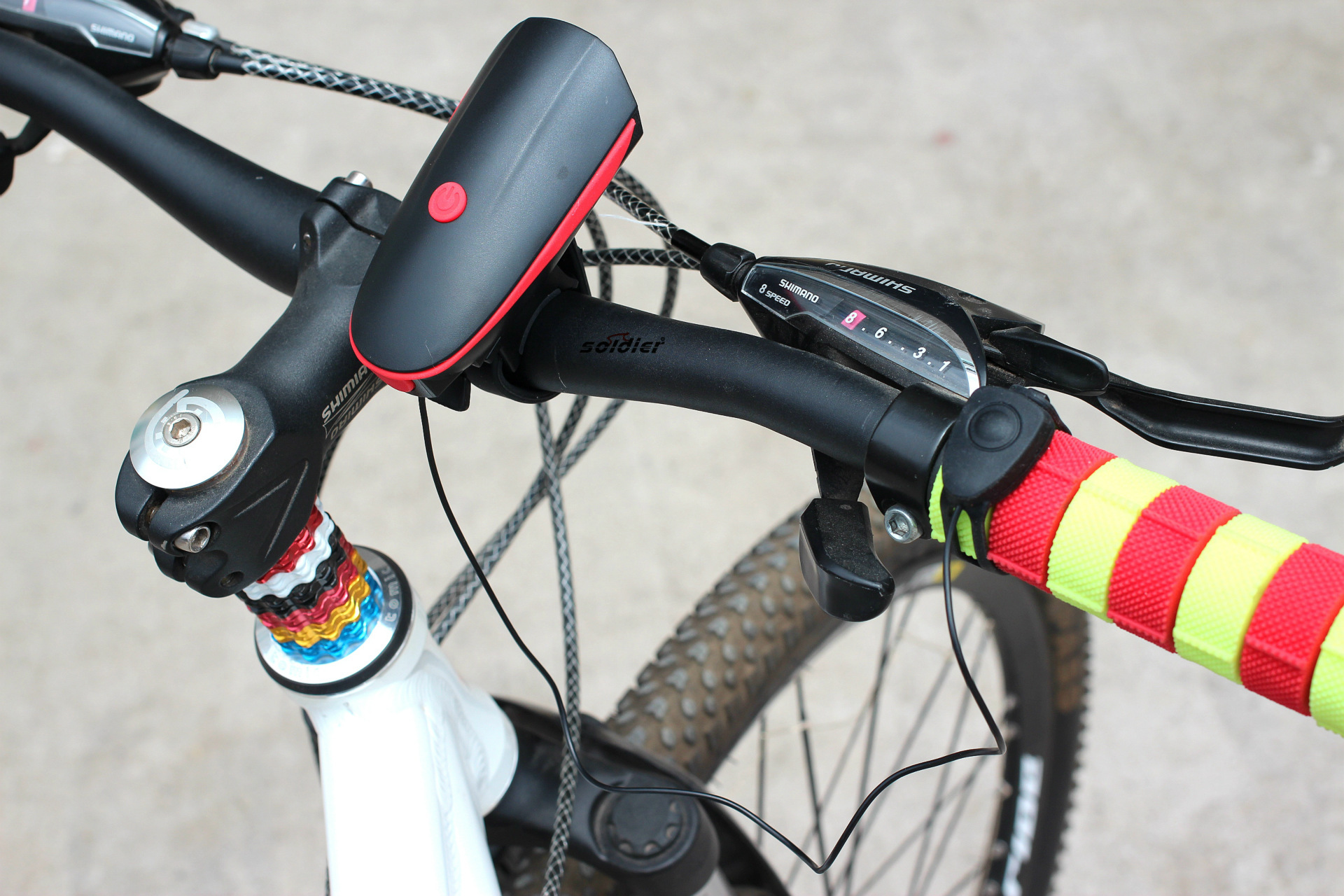 Bicycle electric horn mountain bike riding equipment electric horn multiple decibels/super large vocal cord lamp horn Bicycle electric horn mountain bike riding equipment electric horn multiple decibels/super large vocal cord lamp horn