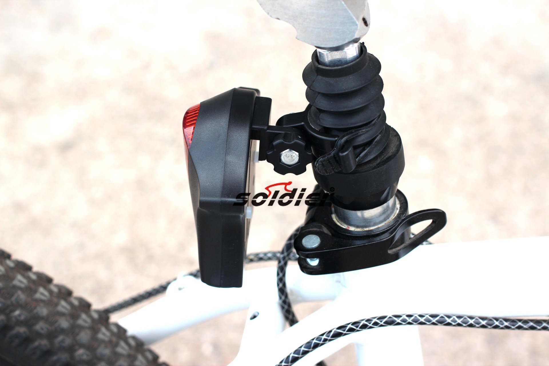 New bicycle laser taillight night riding equipment/sj-10292 New bicycle laser taillight night riding equipment/sj-10292