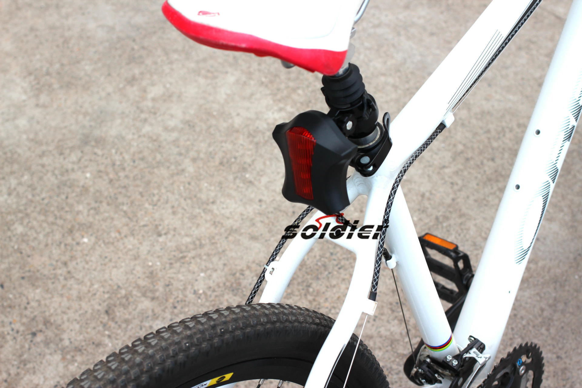 New bicycle laser taillight night riding equipment/sj-10292 New bicycle laser taillight night riding equipment/sj-10292