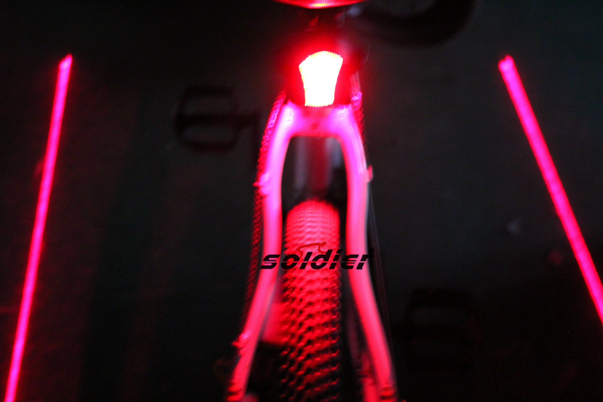 New bicycle laser taillight night riding equipment/sj-10292 New bicycle laser taillight night riding equipment/sj-10292