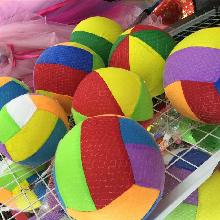 PVC woven cotton cloth inflatable beach ball ball ball volleyball pat toy balls PVC woven cotton cloth inflatable beach ball ball ball volleyball pat toy balls