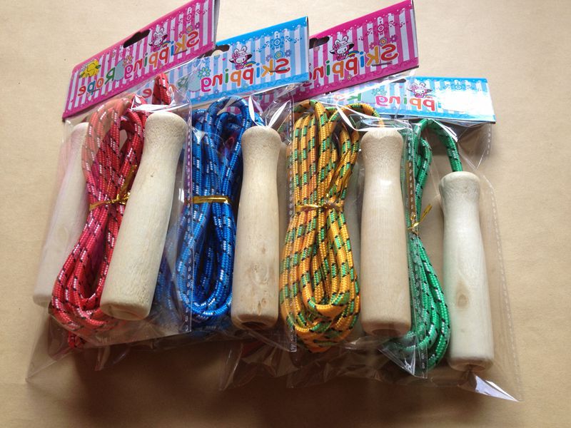 Manufacturers direct sales of wooden handle children rope playing can do sports supplies fitness equipment gift single jump rope wood Manufacturers direct sales of wooden handle children rope playing can do sports supplies fitness equipment gift single jump rope wood