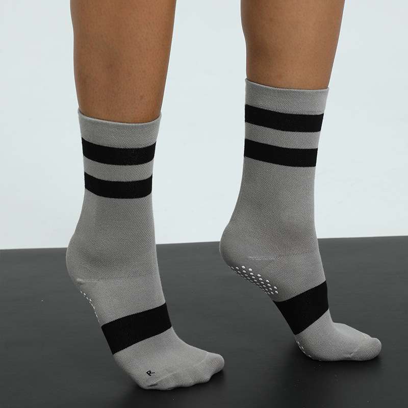 New Cross-Border Women&#039;s Yoga Mid-Length High-Top Pilates Floor Trampoline Sports Fitness Anti-Slip Breathable Socks