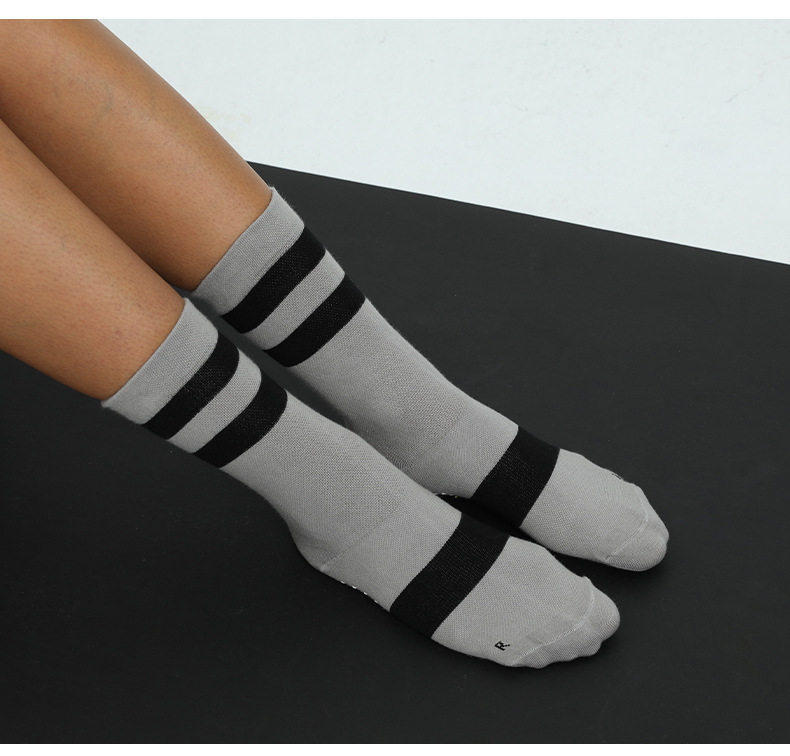 New Cross-Border Women's Yoga Mid-Length High-Top Pilates Floor Trampoline Sports Fitness Anti-Slip Breathable Socks