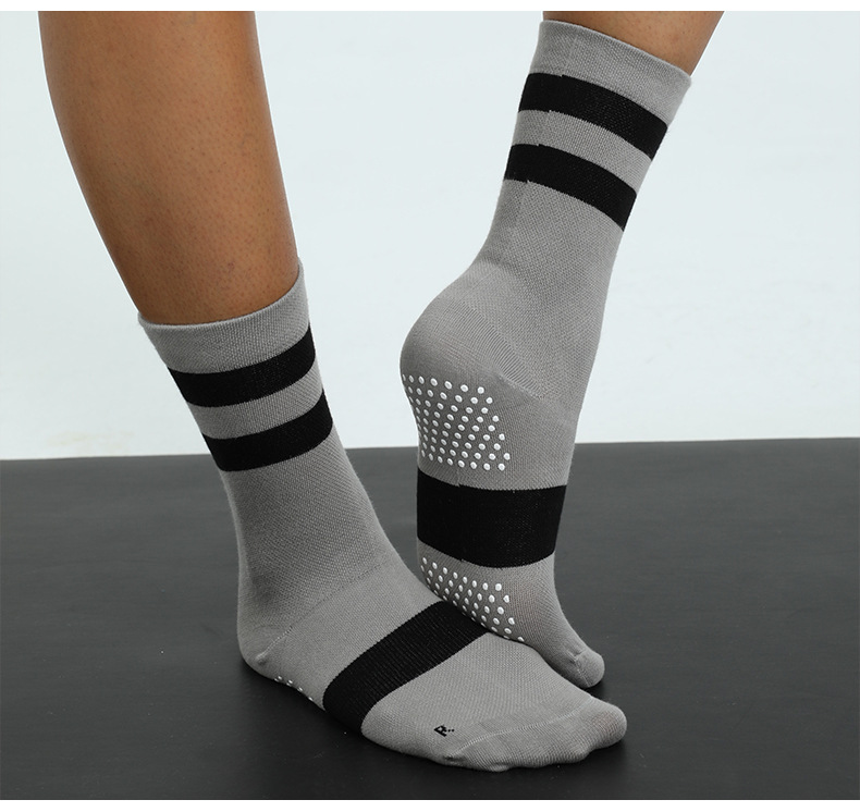New Cross-Border Women's Yoga Mid-Length High-Top Pilates Floor Trampoline Sports Fitness Anti-Slip Breathable Socks