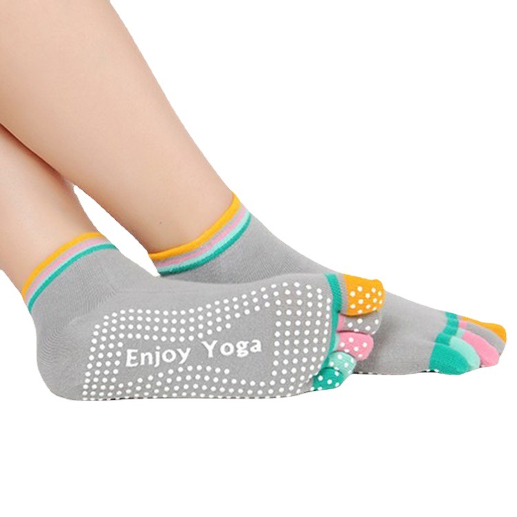 Non-Slip Five Finger Yoga Pilates Trampoline Socks Professional Sports Dispensing Indoor Floor Massage Cotton Socks Factory Direct Supply